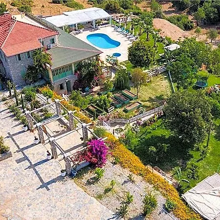 Casa Di فندق مبيت وإفطار داتْشا